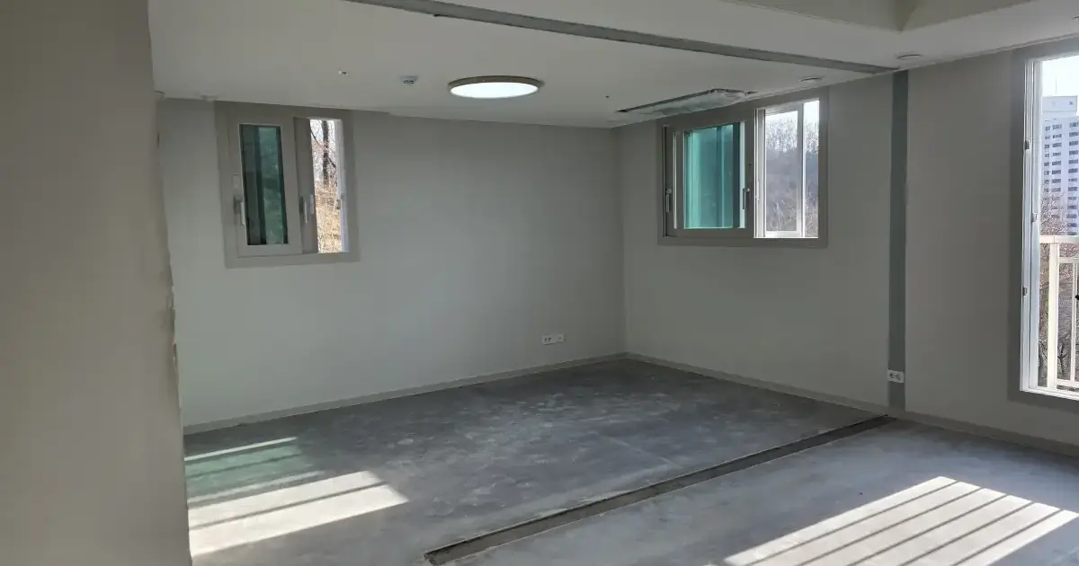 오피스텔 벽 철거